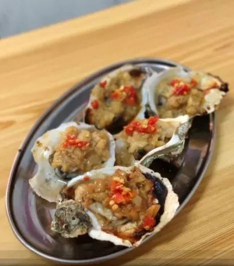 南宁可以吃超大生蚝的地方,南宁大沙田好吃的生蚝