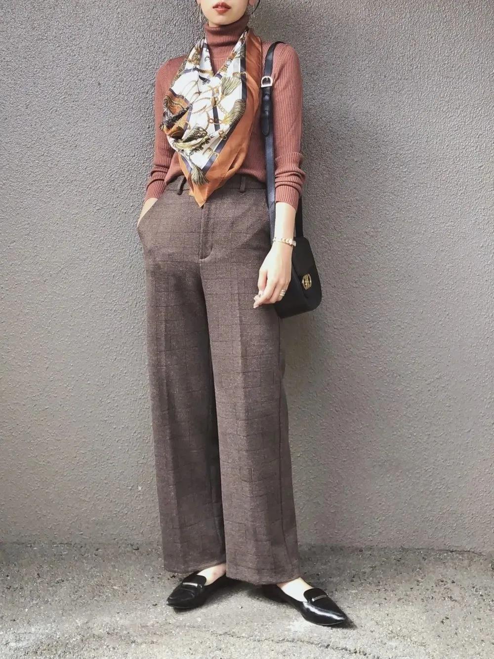 一条丝巾戴出高级感,一条很长的丝巾怎么穿搭