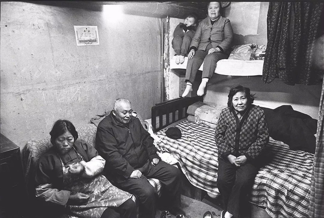 上海蜗居年代的真实故事,上海老蜗居照片