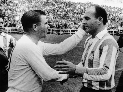 中国有史以来最厉害的足球运动员,有争议的10场足球比赛