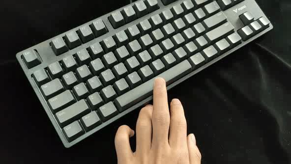 雷柏v860-104机械键盘体验,200元的cherry