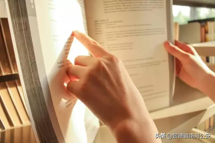 诗词人生的经典句子,若把岁月开成花人生何处不芬芳