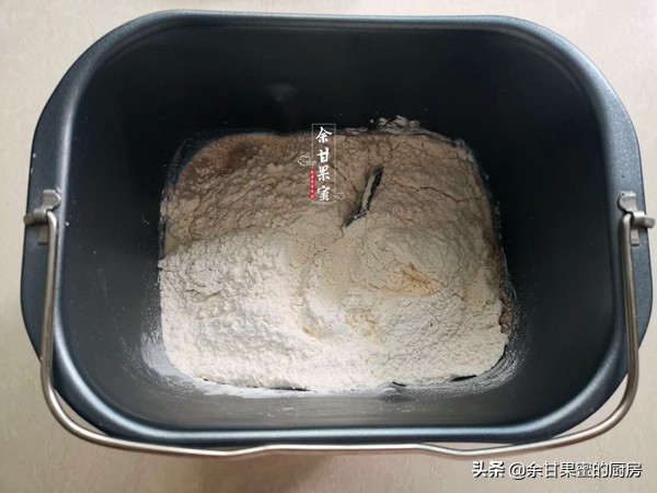 面包机做餐包的方法,面包机怎么做蜂蜜小面包