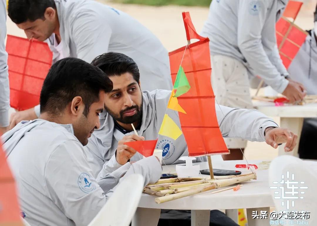 在大连留学生,在外国的中国留学生看国内美食