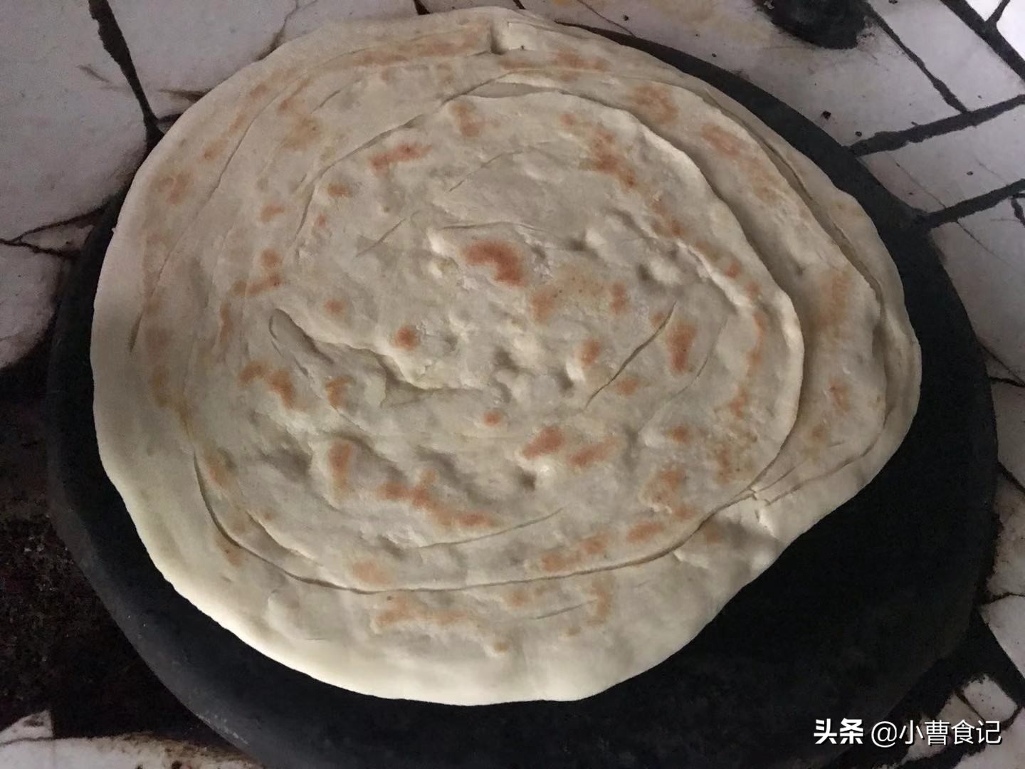 鏊子锅，碱面馍，从小吃到大的河南味道