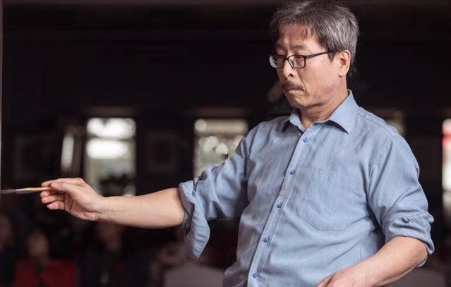 画家冷军画画视频,画家冷军眼睛多少度