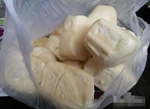 用微波炉加热馒头怎样才不会干硬,微波炉热的馒头为什么特别硬