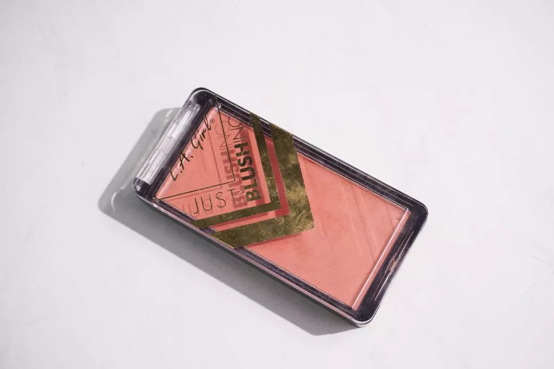 秋冬温柔显白美甲腮红,橘朵腮红哪个适合秋冬