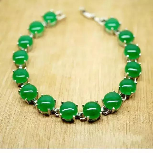 翡翠玛瑙玉髓碧玺区别,玛瑙和玉髓的区别哪个值钱