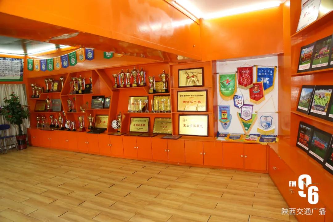 陕西的小城里有一批“足球小将”