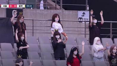 一家韩国俱乐部可能会用性玩偶做粉丝