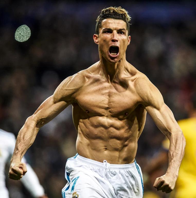 世界足球排名前十球星c罗,世界足坛身材最高的人