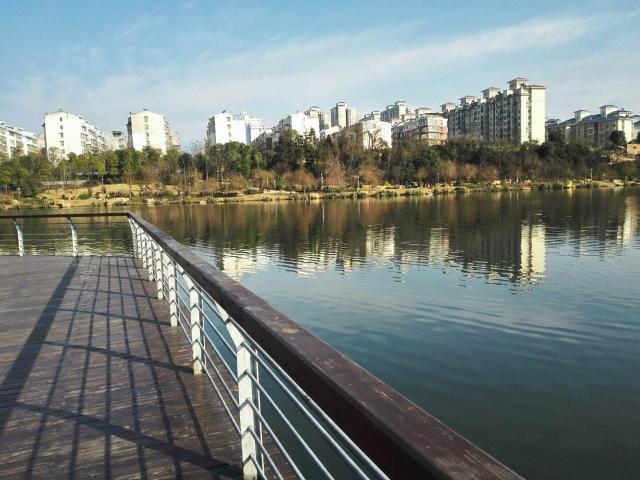 湖南岳阳市市中心地位在哪,湖南岳阳地位