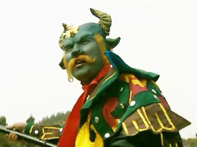 这才是托塔李天王真正的实力,托塔李天王秒杀牛魔王