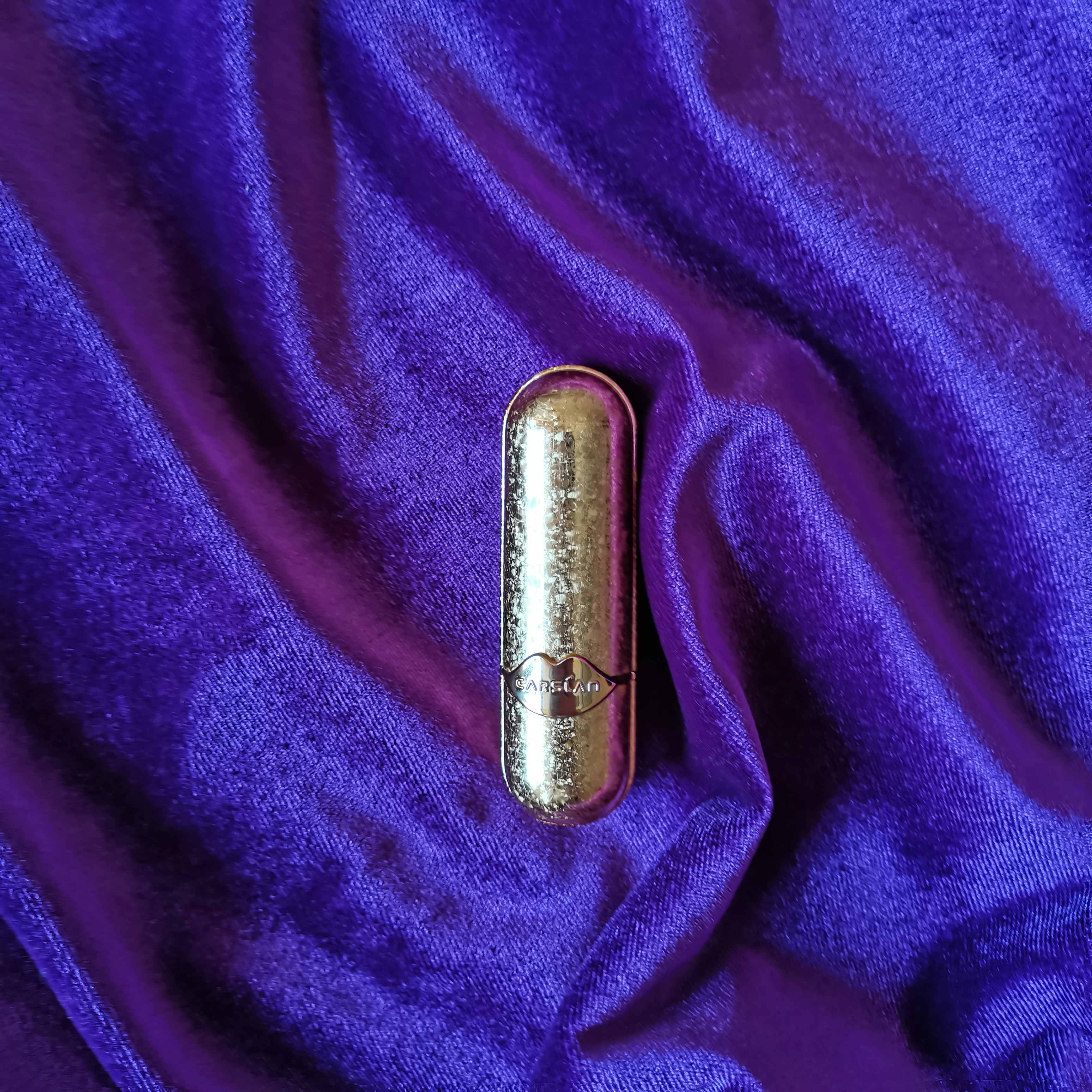 卡姿兰唇釉和完美日记唇釉哪个好,卡姿兰和完美日记哪个好一点