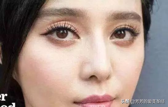 上妆总是斑驳是怎么回事,正常上妆顺序不浮粉