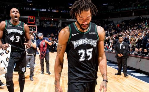 尼克斯队罗斯最新消息,罗斯加盟尼克斯拿球衣正面照