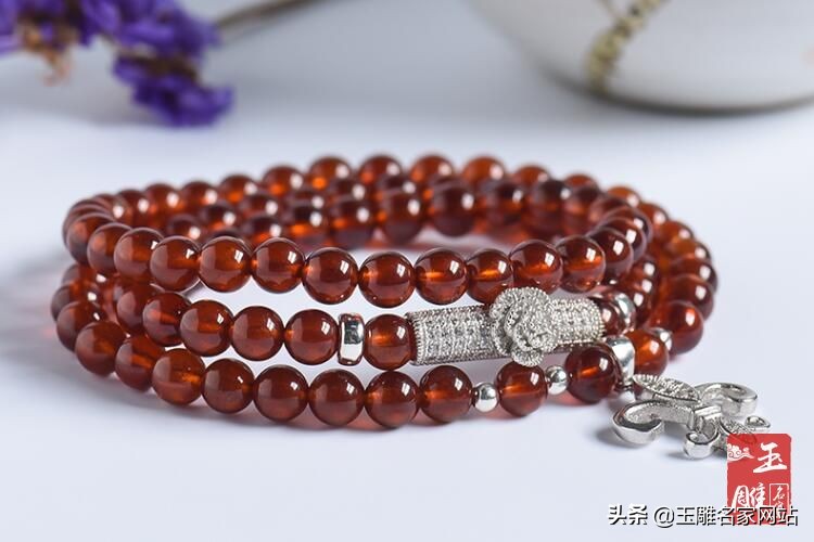 如何鉴别石榴石的真伪,石榴石的鉴别方法及技巧是什么