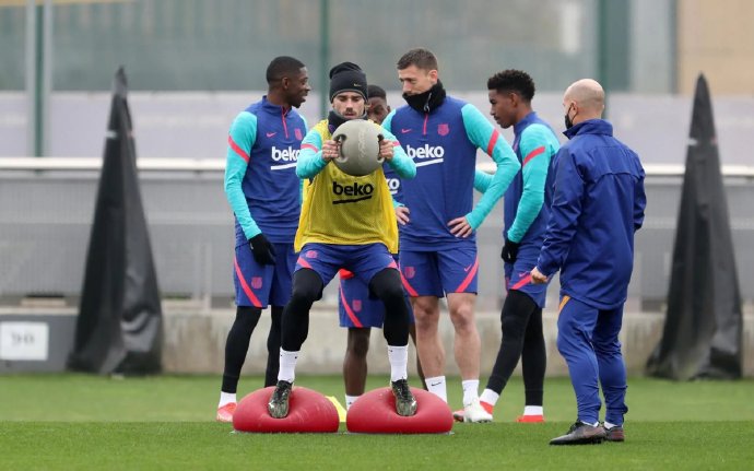 巴萨梅西布斯克茨,梅西和布斯克茨在巴萨