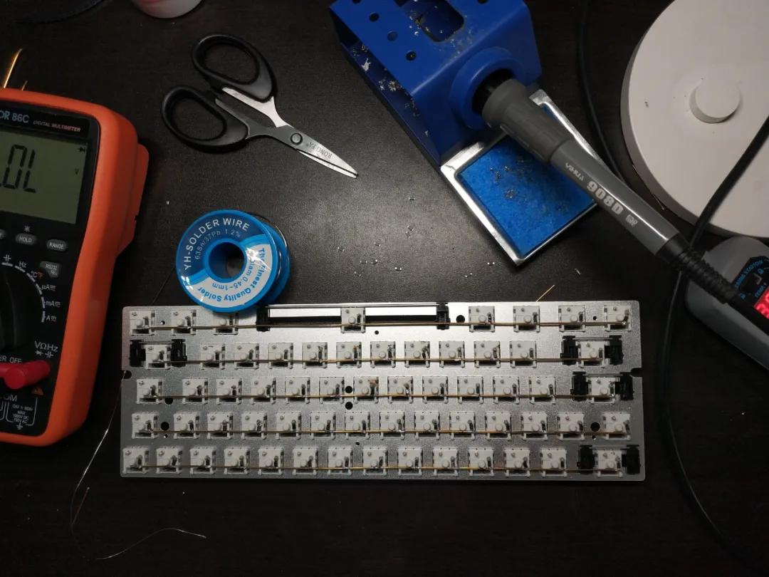 怎样用python模拟键盘,python编程连点器