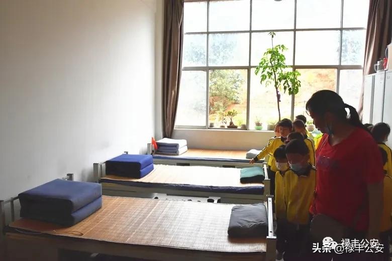 幼儿园萌娃进警营,萌娃进警营小视频