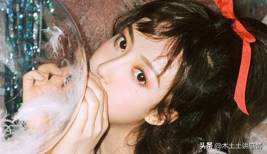 男朋友对闺蜜动了心是什么表现,男朋友对闺蜜动过心