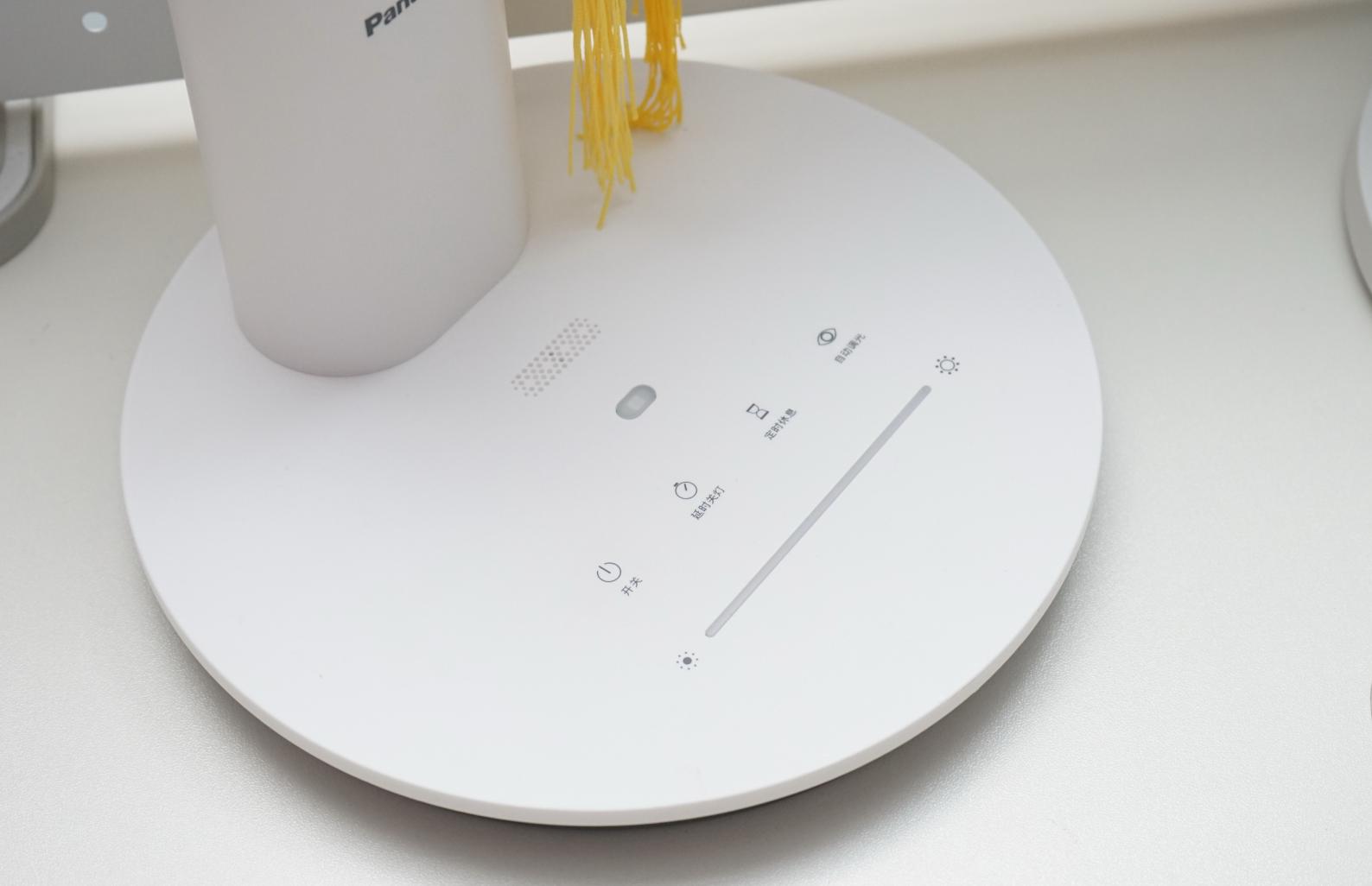 护眼台灯怎么选比较专业,护眼圆形台灯怎么选好用