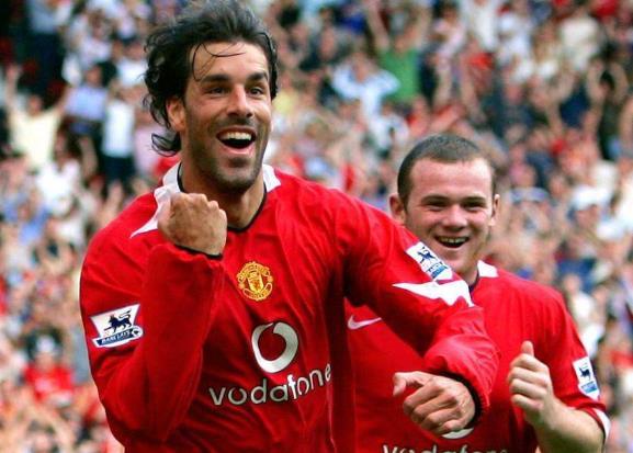 c罗为范尼出头2006,c罗范尼打架事件