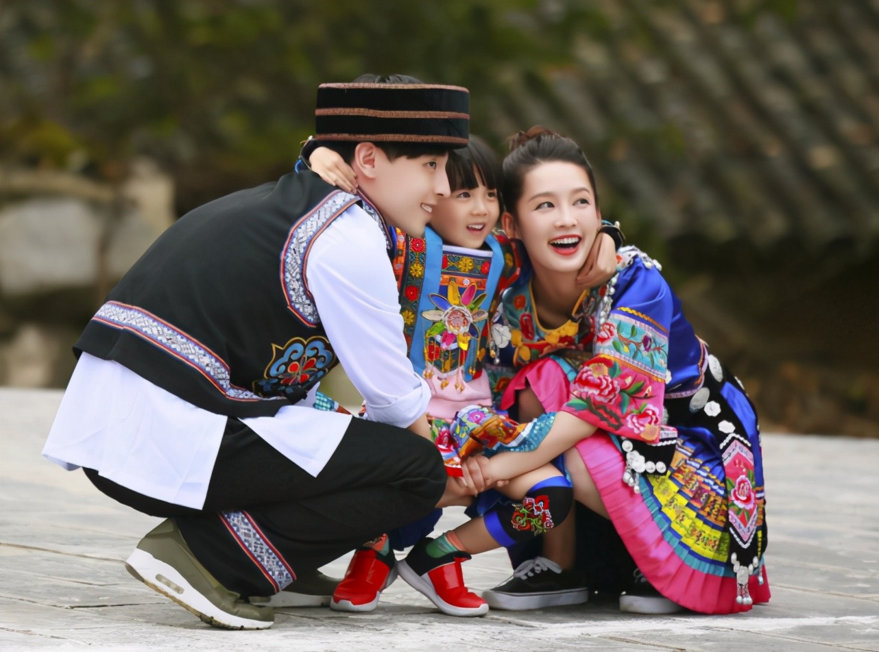 李沁谈撤单身声明,李沁撤销单身声明