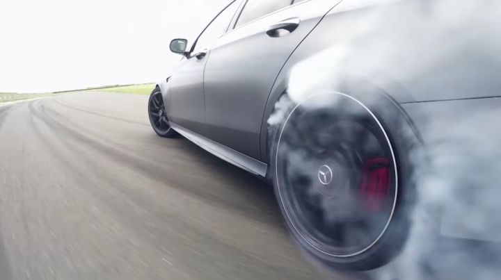 宝马330i与奥迪45tfsi测评,宝马330i四驱百公里加速实测