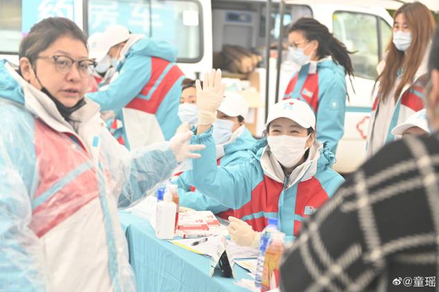 童瑶金鹰,金鹰奖童瑶视频