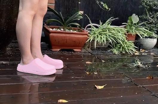 穿上这棉拖，如同踩在大朵棉花上，不怕水防滑、1秒解压，巨舒服