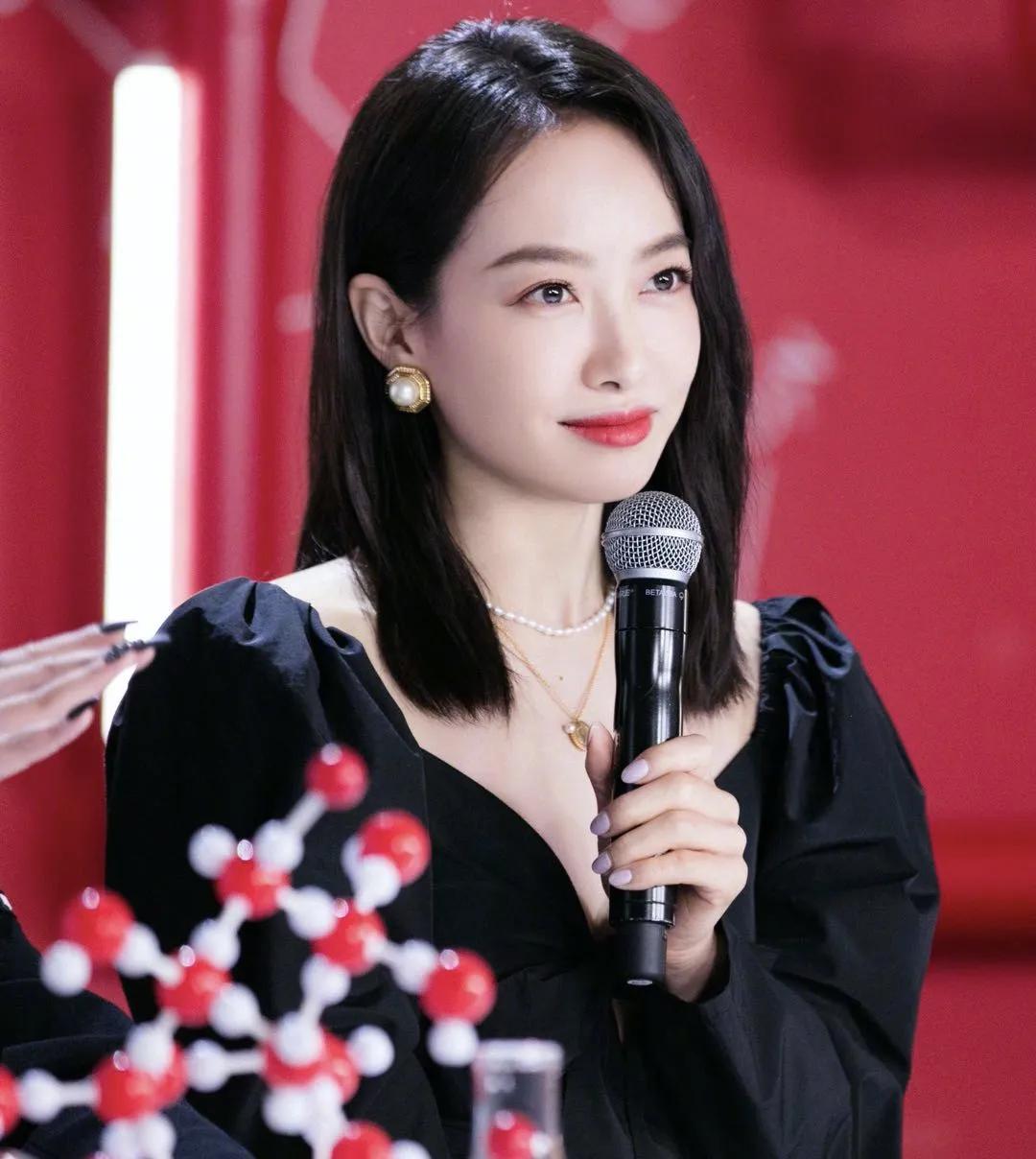 为啥相同的穿搭自己不穿不好看,同样的穿搭为什么别人穿更好看