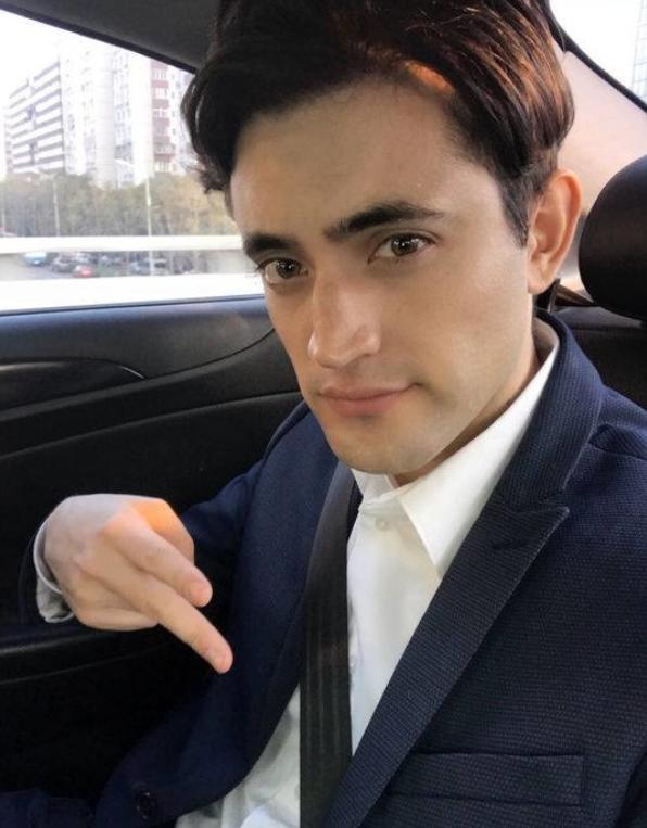 梅西单手插兜与总统握手,与总统握手后立志成为总统的男孩