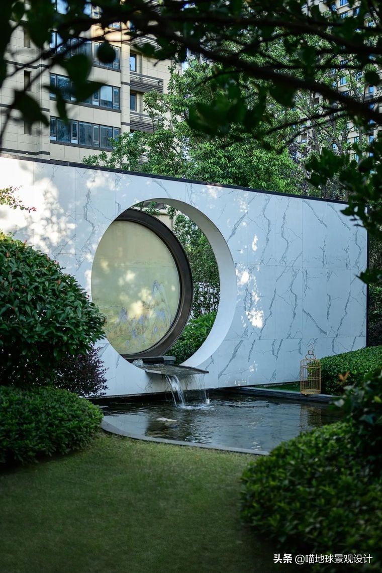 景墙圆形造型价格,简洁欧式庭院景观墙设计