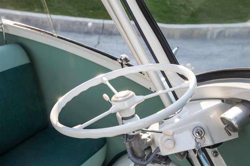 宝马金河星全封闭三轮摩托车,宝马摩托车k1800gt正三轮