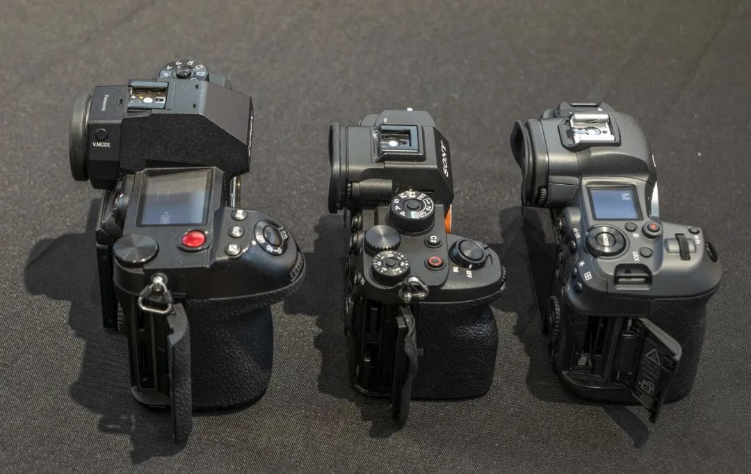 号称最强视频机的R5、S1H和α7SⅢ发热大对比