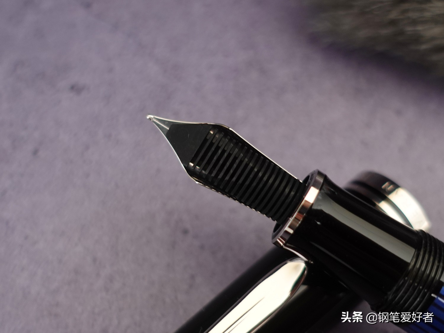 百利金m805和m800哪个好,百利金钢笔ef尖和f尖的区别