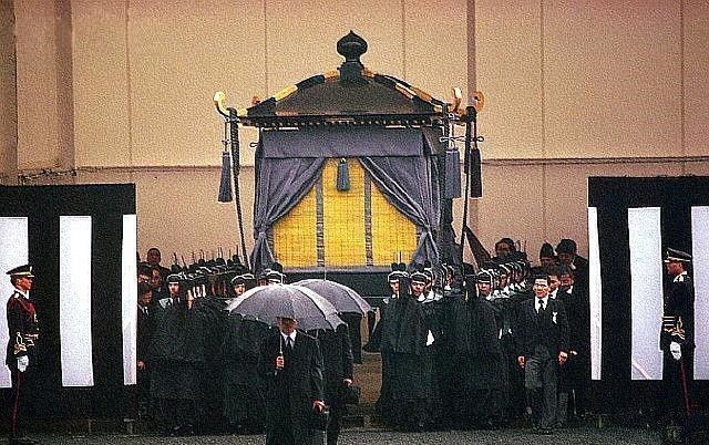 裕仁天皇死后中国派人去吗,裕仁天皇去世中国是否参加了葬礼