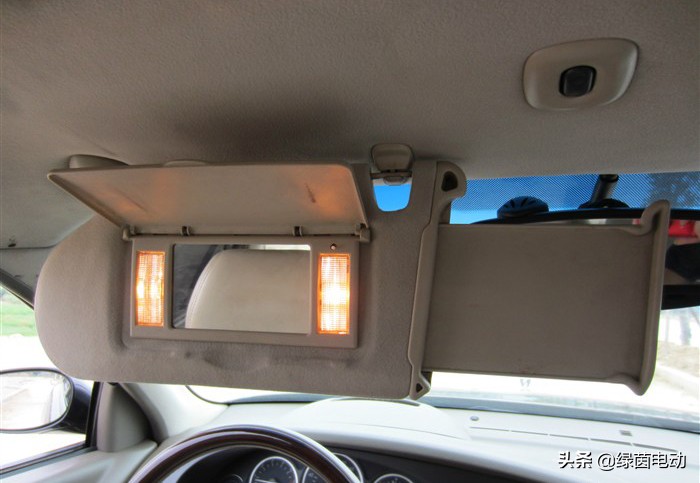 心中的神车,无法超越的经典别克君威