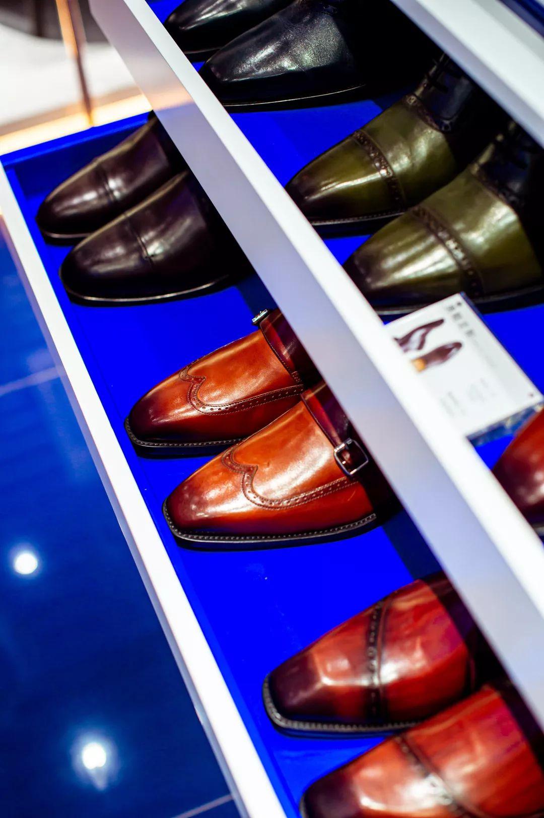 广州西装定制店推荐,珠江西服定制店