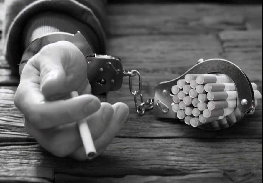 *私走**、利益、死亡,俄罗斯“*草烟***手党黑**”正在毒害年轻人