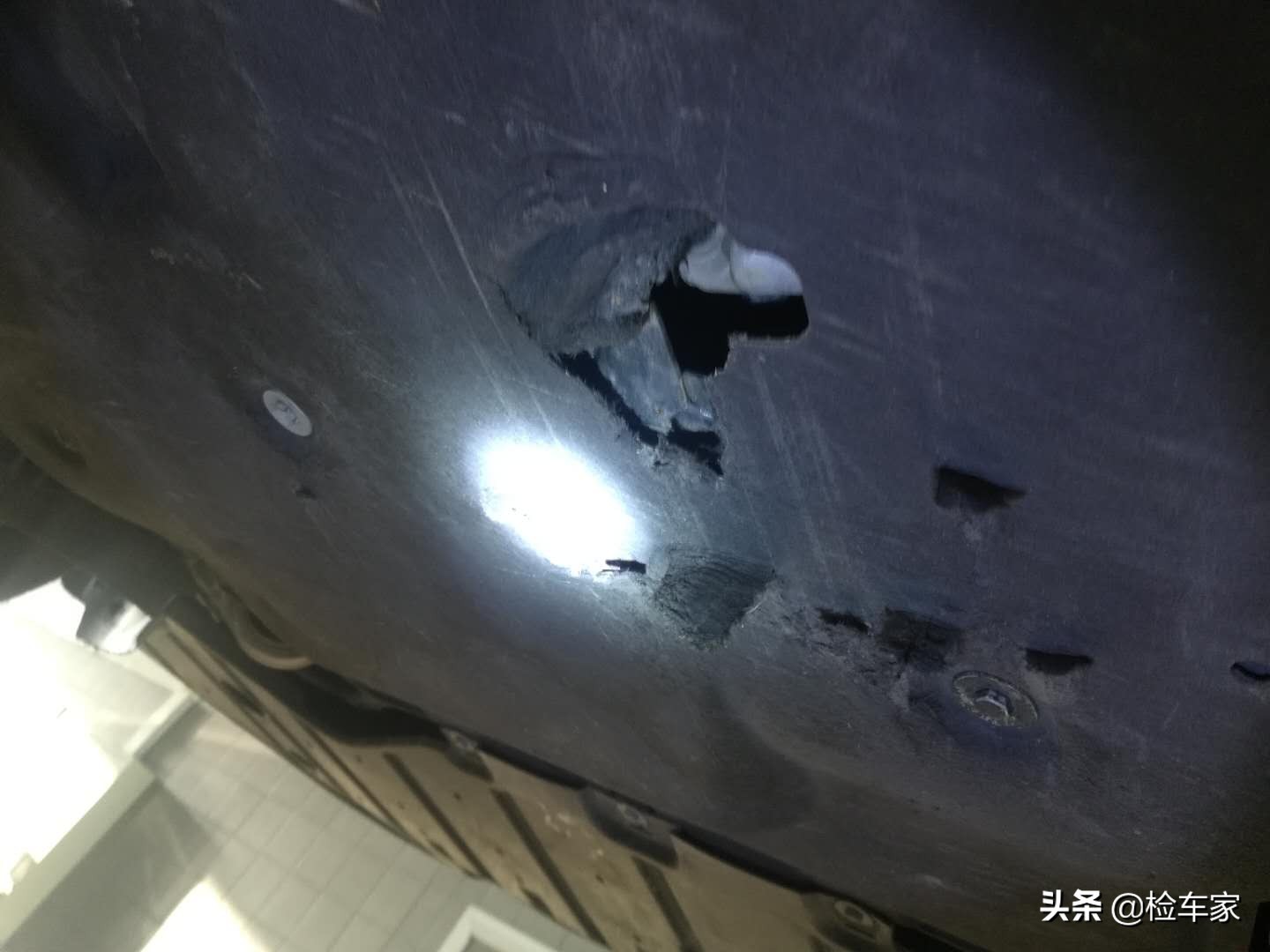 2021捷豹xfl后备箱,捷豹xfl后备箱空间