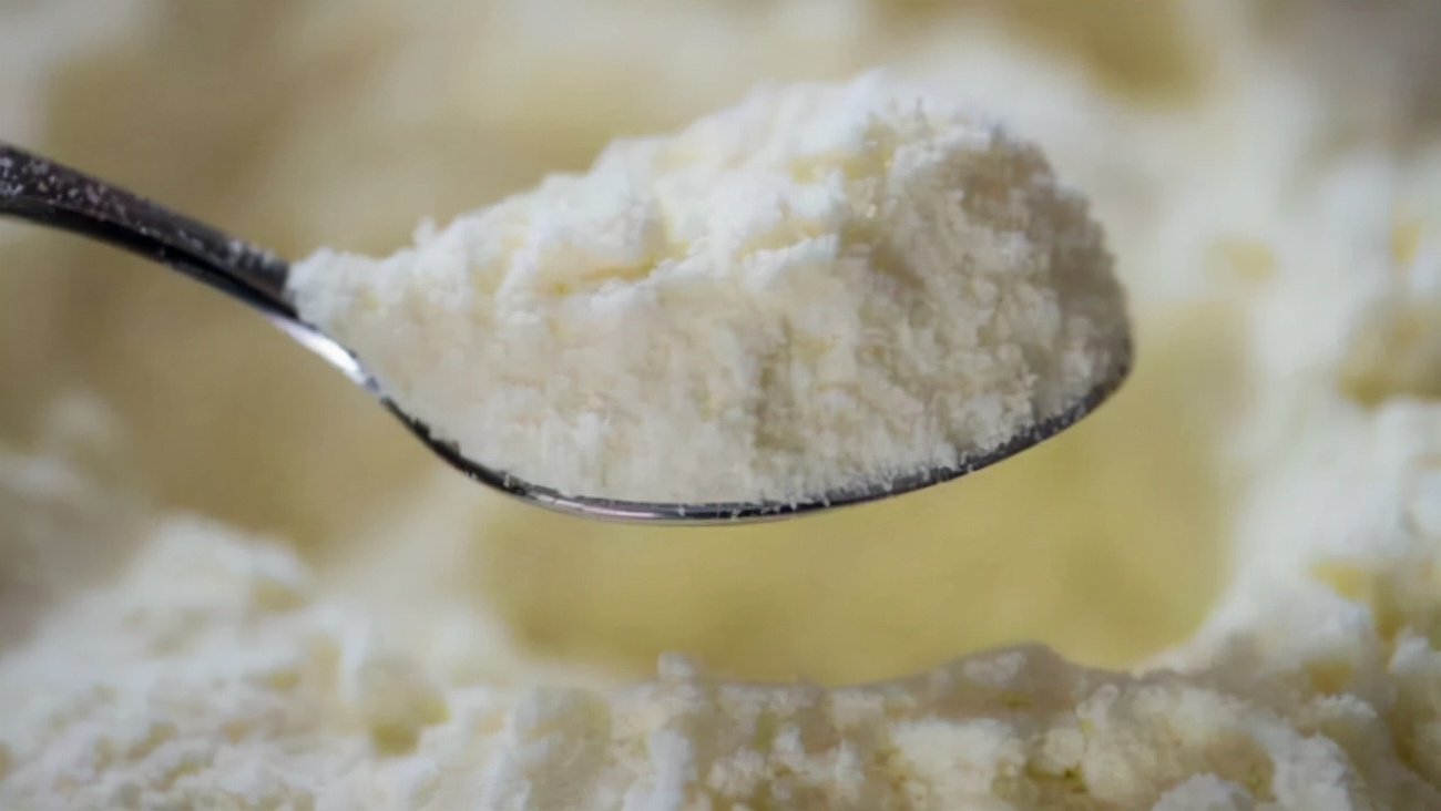 德国商人向华裔出售9900罐假大牌奶粉,检方称奶粉“不适合食用”