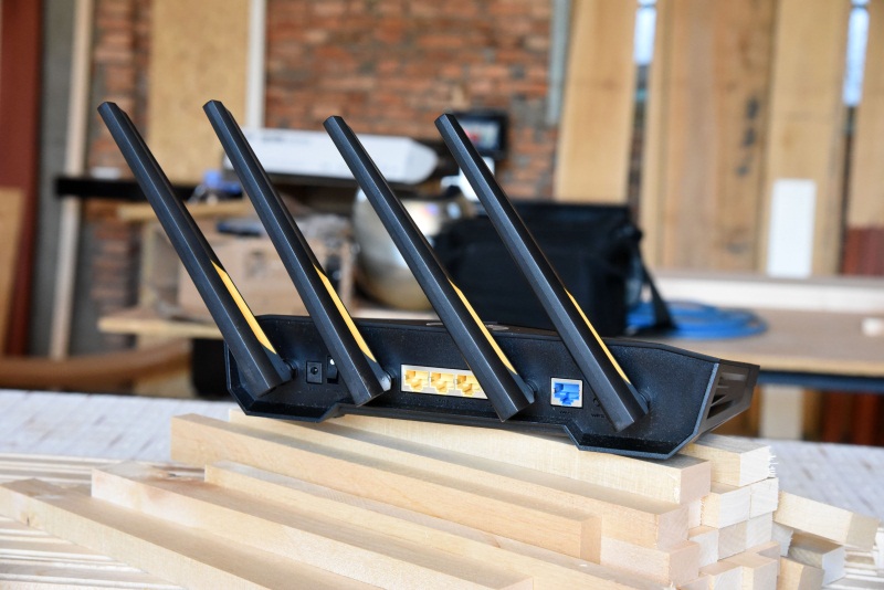 华硕路由器ax3000m深度评测,华硕ax3000路由器使用感受