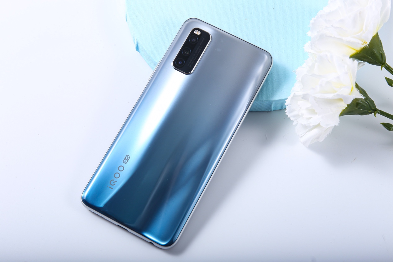 两千元以下真香手机,两千元游戏真香机