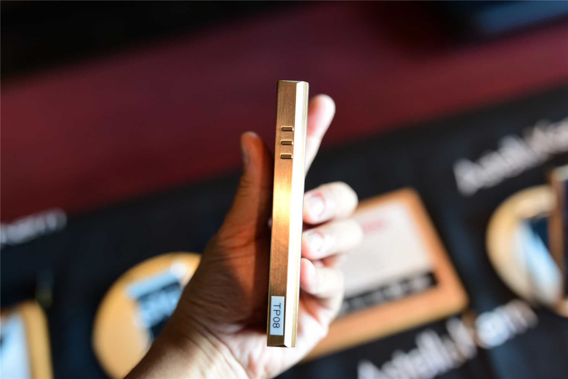 光芒掩盖索尼6万元*放播**器，艾利和真旗舰*放播**器SP2000开售了