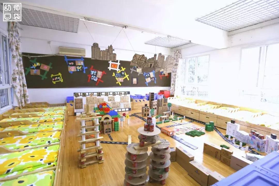 空间小、经费不足、面临*迁拆**，这家幼儿园却给出了满分的环境