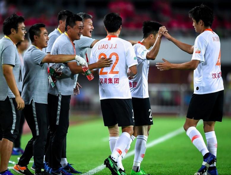 手刃恒大！带升班马杀到上流“老铁”这波操作真的666