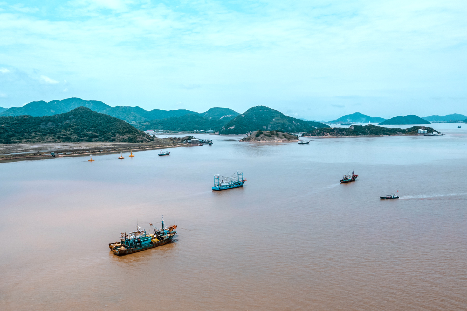 比三亚更适合度假的地方,比三亚好的旅游地